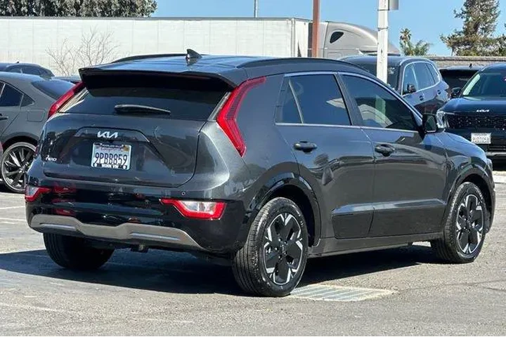 $20655 : Kia Niro EV 2024 Wind 4dr Cr image 4