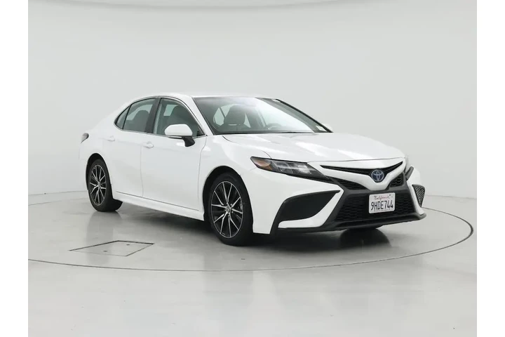 $26998 : Toyota Camry Hybrid 2022 SE image 1