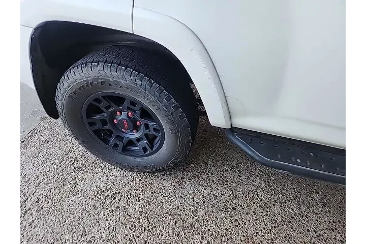 $37808 : Toyota 4Runner 2020 AWD Nigh image 10