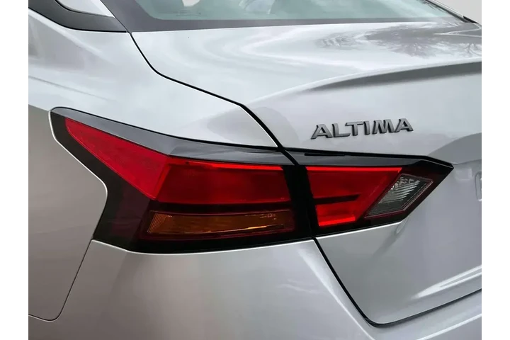 $18785 : Nissan Altima 2024 2.5 SV 4d image 10