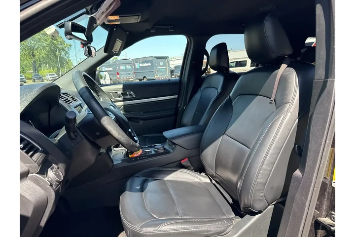 $18995 : Ford Explorer 2019 AWD XLT 4 image 2