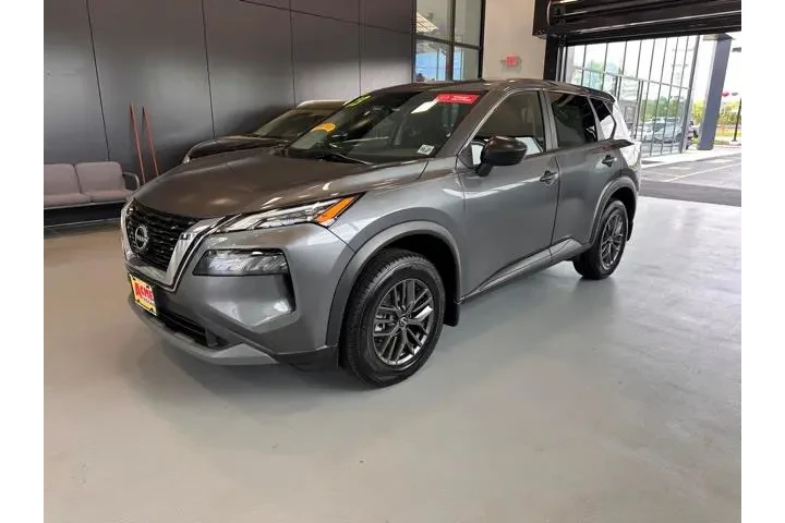 $21395 : Nissan Rogue 2023 AWD S 4dr image 2