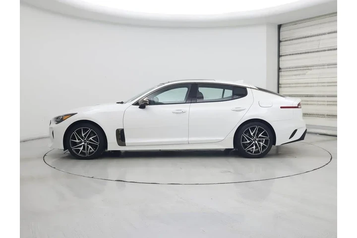 $31998 : Kia Stinger 2022 GT-Line 4dr image 3