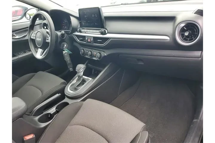 $15490 : Kia Forte 2023 LXS 4dr Sedan image 10