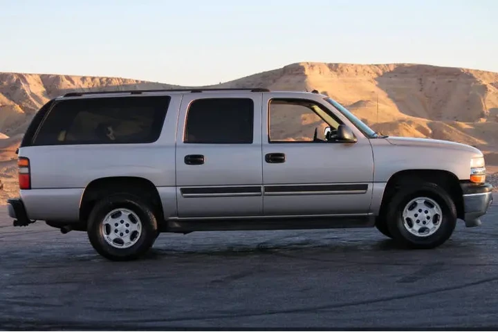 $6995 : 2005 Suburban 1500 LS image 9