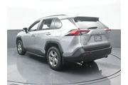 $27800 : Toyota RAV4 2023 XLE 4dr SUV thumbnail