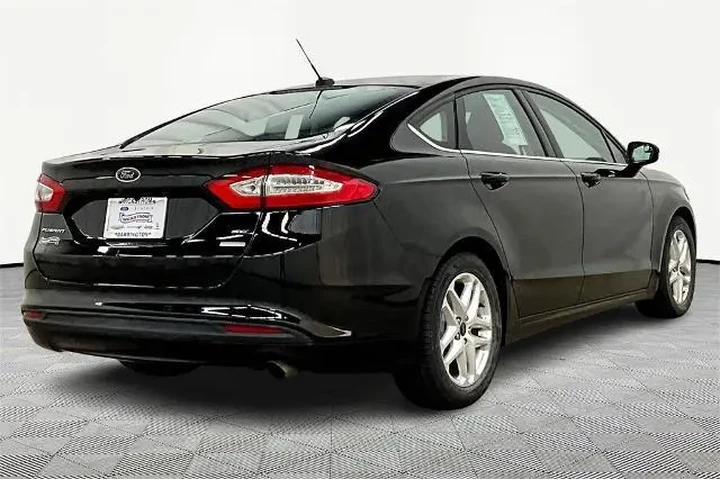 $7490 : Ford Fusion 2016 SE 4dr Seda image 2