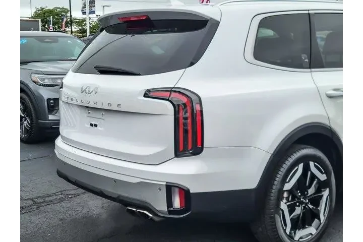$33993 : Kia Telluride 2024 EX 4dr SU image 7