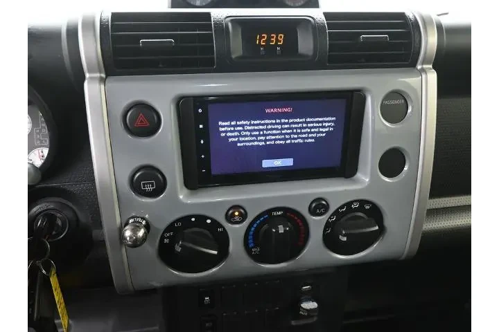 $28651 : Toyota FJ Cruiser 2014 4x4 4 image 9