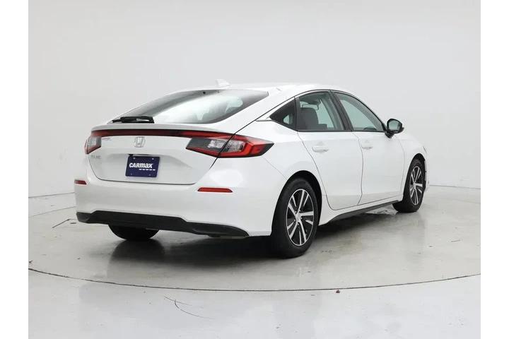 $25998 : Honda Civic 2024 LX 4dr Hatc image 8
