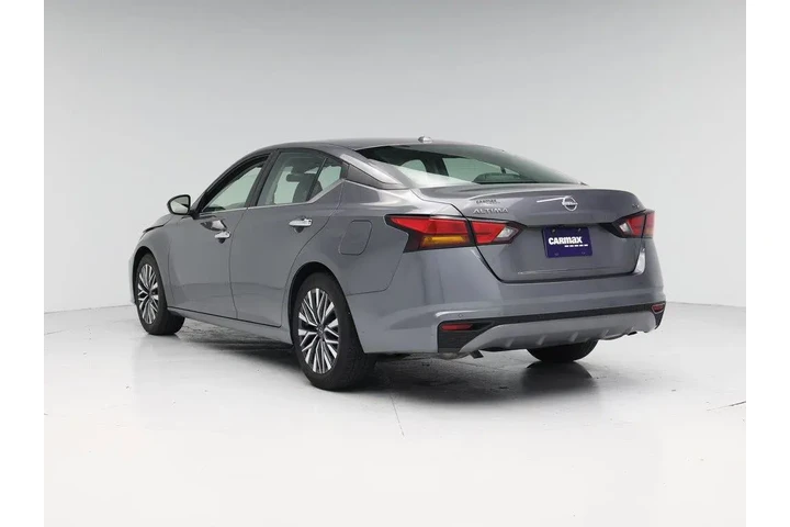 $20998 : Nissan Altima 2024 2.5 SV 4d image 2