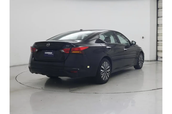 $19998 : Nissan Altima 2023 2.5 SV 4d image 8