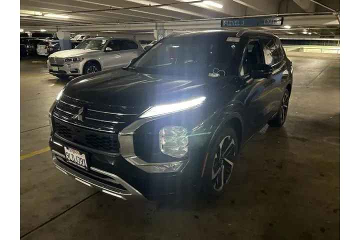 $24995 : Mitsubishi Outlander 2023 SE image 4