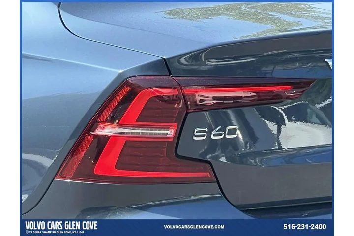 $22000 : Volvo S60 2021 AWD T5 R-Desi image 8