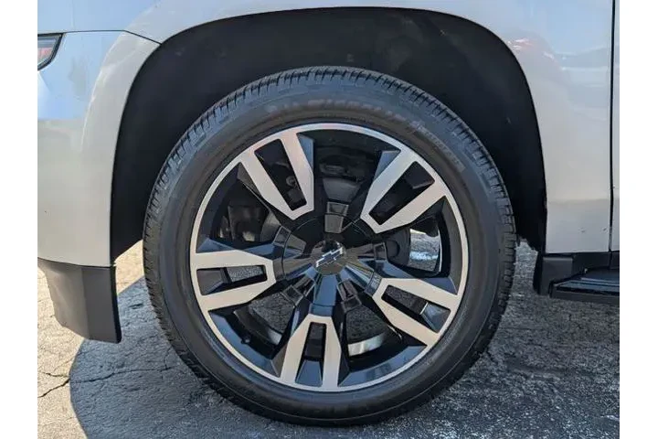 $21997 : Chevrolet Tahoe 2019 4x2 LT image 6