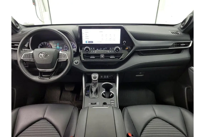 $39998 : Toyota Highlander 2024 XSE 4 image 9