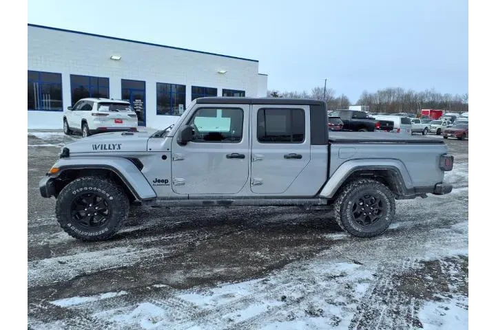 $31889 : Jeep Gladiator 2021 4x4 Spor image 2