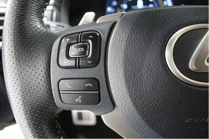 $29931 : Lexus RC 300 2018 AWD 2dr Co image 10