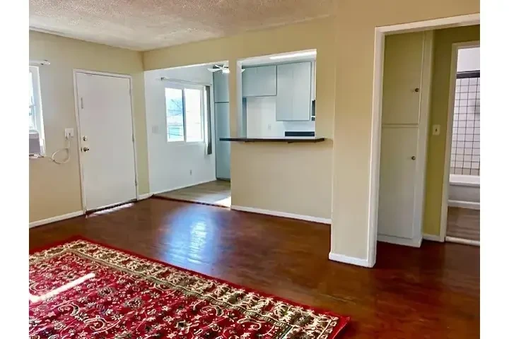$2200 : LONG BEACH APTO REMODELADA image 6