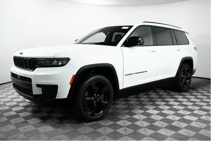 $34500 : Jeep Grand Cherokee L 2024 4 image 3