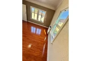 $1395 : RENTO UN ESTUDIO thumbnail