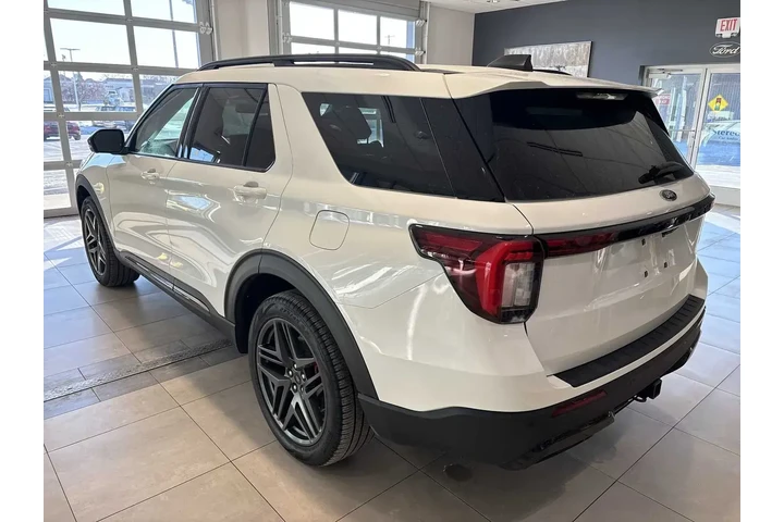 $39978 : Ford Explorer 2025 AWD ST-Li image 5