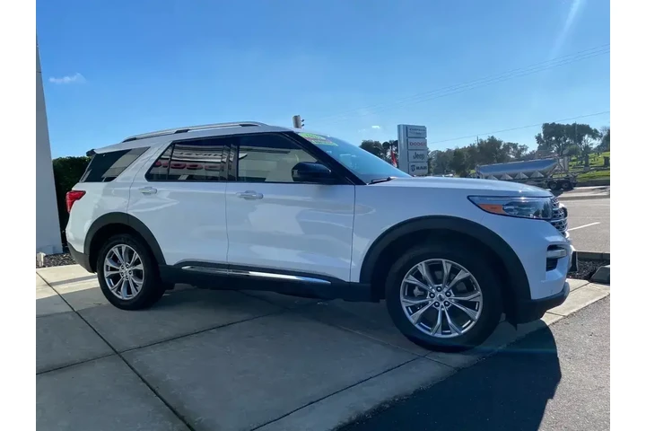 $31488 : Ford Explorer 2023 AWD Limit image 10