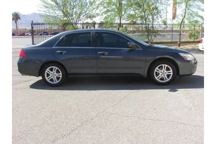 $7995 : 2006 Accord EX w/Leather image 3