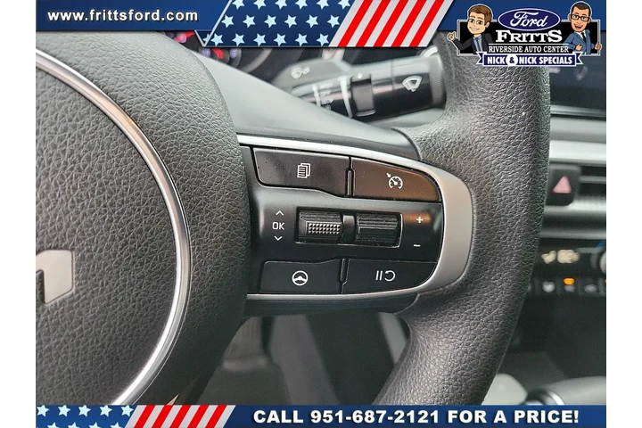 $22983 : Kia K5 2023 LXS 4dr Sedan image 6