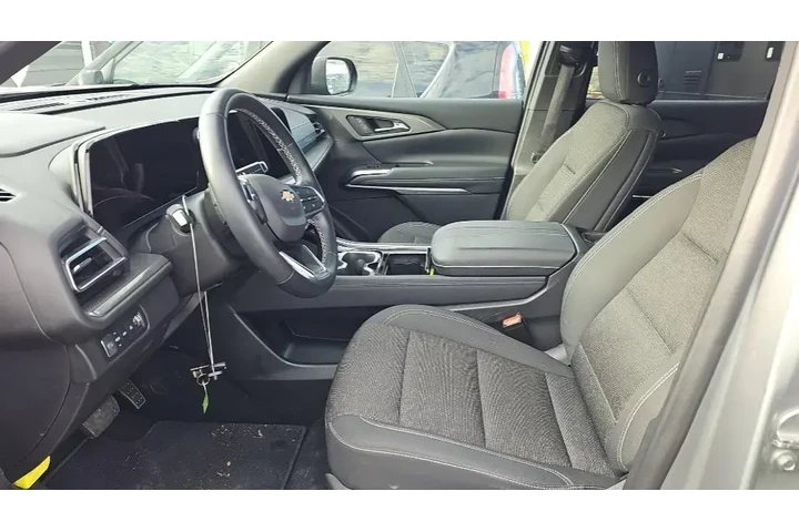 $38000 : Chevrolet Traverse 2024 4X4 image 5