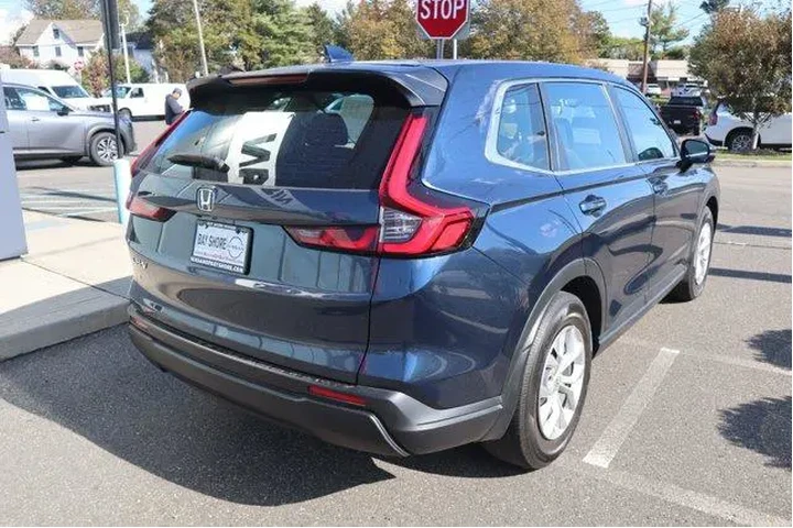 $25913 : Honda CR-V 2024 LX 4dr SUV image 6