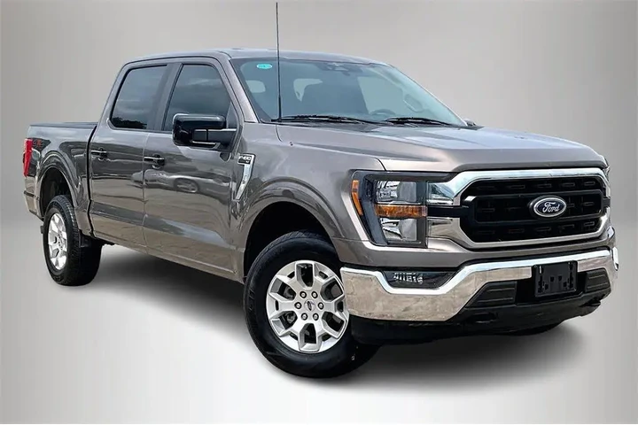 $38800 : Ford F-150 2023 4x4 XL 4dr S image 1
