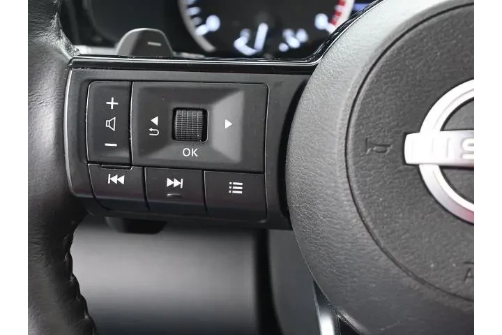 $20743 : Nissan Pathfinder 2022 SL 4d image 2