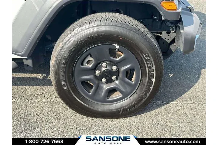 $31459 : Jeep Gladiator 2023 4x4 Spor image 4