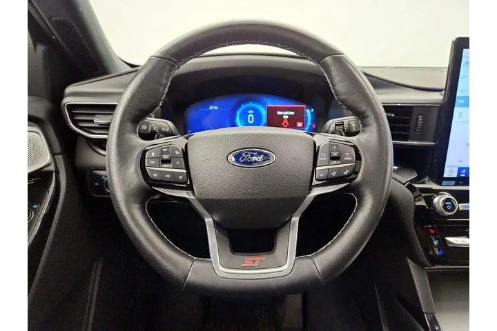 $38998 : Ford Explorer 2022 AWD ST 4d image 10