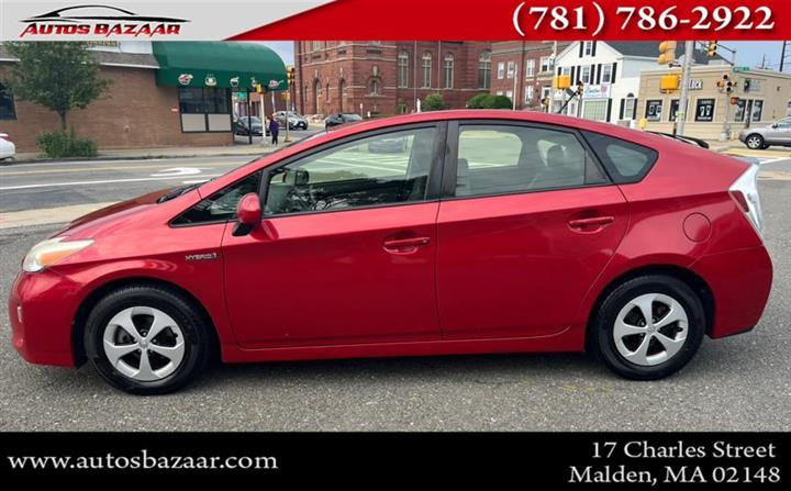 $9500 : Used 2012 Prius 5dr HB Three image 2