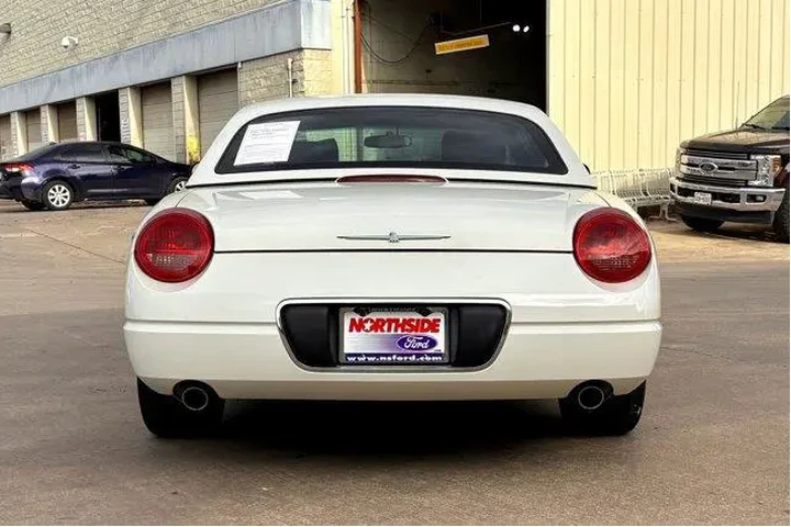 $18977 : Ford Thunderbird 2003 Deluxe image 7