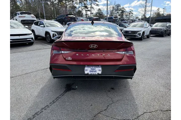 $23825 : Hyundai ELANTRA 2025 SEL Spo image 6