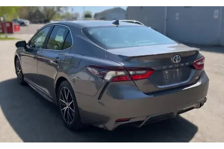 $26169 : Toyota Camry 2023 SE 4dr Sed image 4