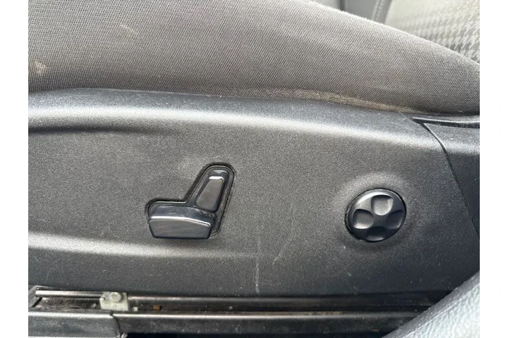 $11995 : 2019 Charger SXT image 10