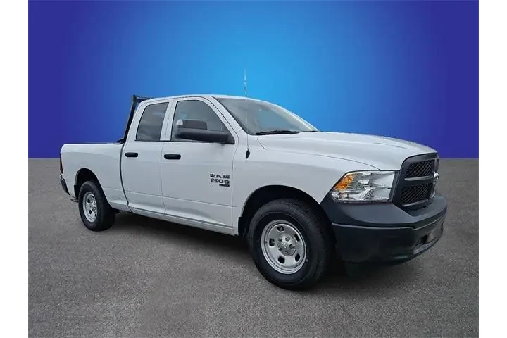 $27988 : Ram 1500 Classic 2023 4x2 Tr image 3