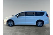 $33032 : Chrysler Pacifica 2023 Touri thumbnail