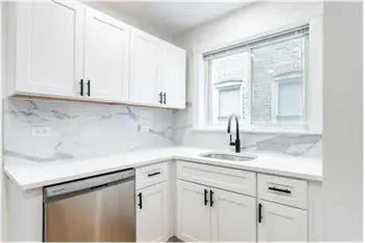 $2595 : Rental property with 2 bedro image 1