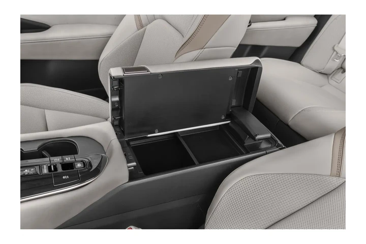 $47990 : 2026 Crown Limited image 10