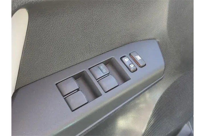 $19382 : Toyota RAV4 2017 XLE 4dr SUV image 10