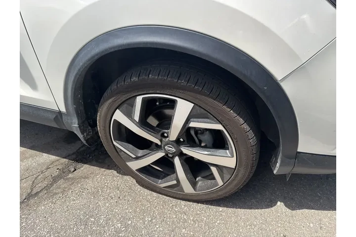 $21228 : Nissan Rogue Sport 2020 S 4d image 3