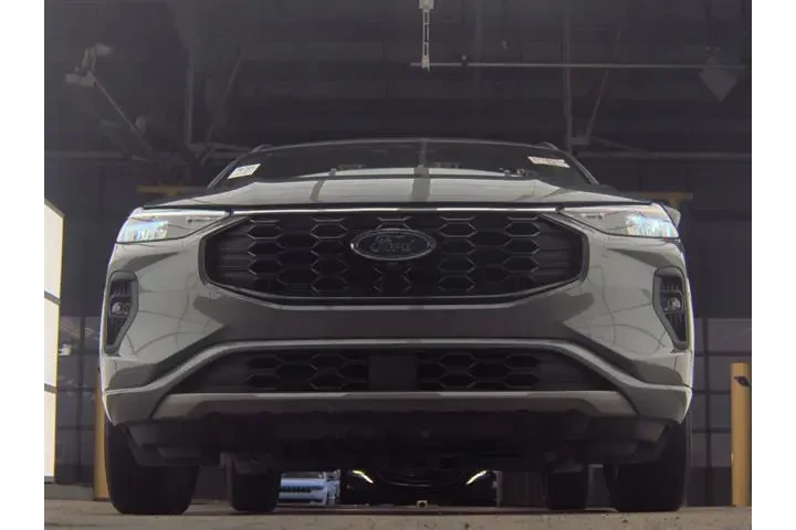 $26990 : Ford Escape 2023 AWD ST-Line image 3