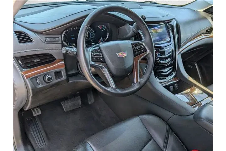 $37805 : Cadillac Escalade ESV 2020 L image 10