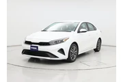 $17998 : Kia Forte 2023 LXS 4dr Sedan thumbnail