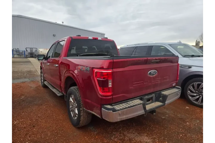 $37865 : Ford F-150 2021 4x4 XLT 4dr image 2